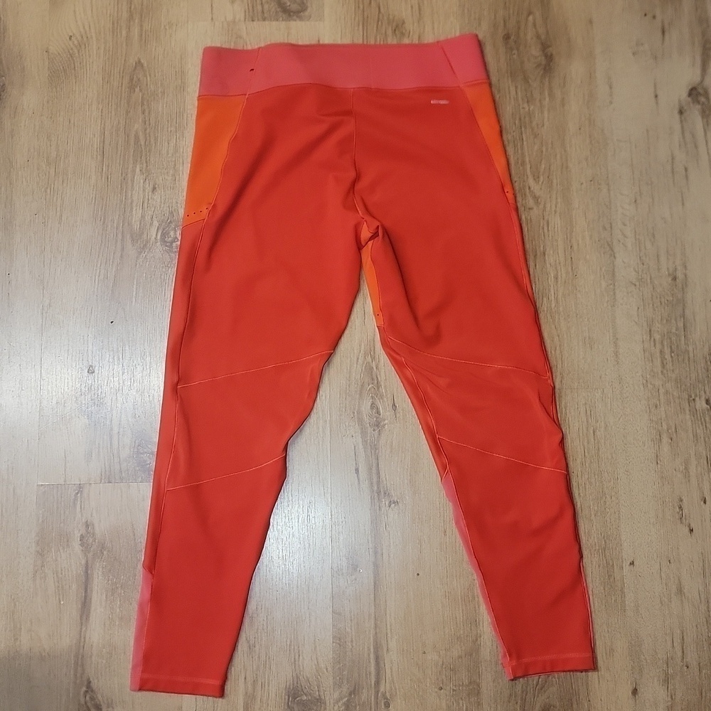 RETIRED Adidas Wow Drop Climalite Leggings - Picture 7 of 16